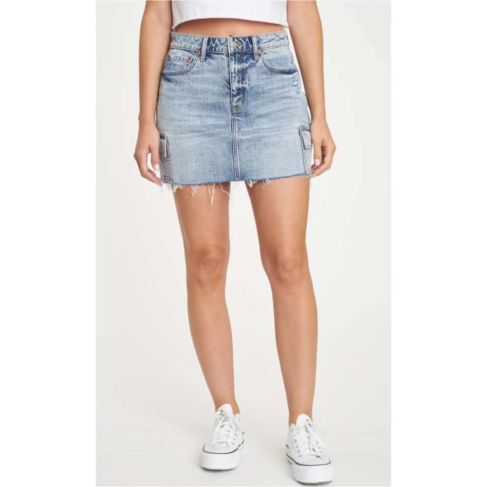 DAZE | Stash High Rise Cargo Denim Mini Skirt in Speed Limit, Size 25